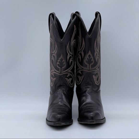 J. Chisholm Handcrafted Boot. - Picture 3 of 11